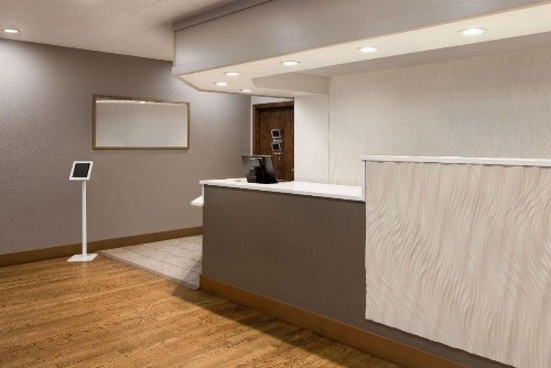 Ramada by Wyndham Albuquerque Airport - image 11