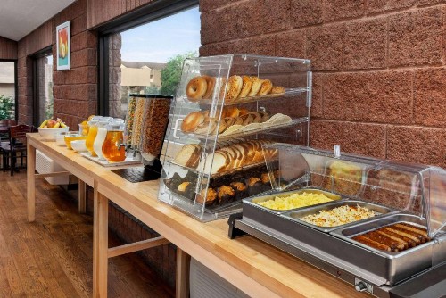 Ramada by Wyndham Albuquerque Airport - image 14