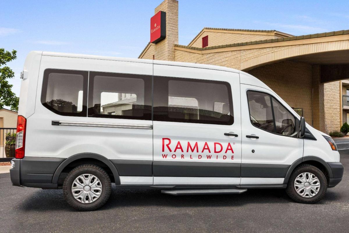 Ramada by Wyndham Albuquerque Airport - image 2