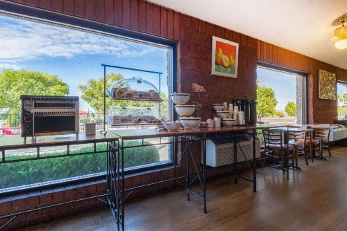 Ramada by Wyndham Albuquerque Airport - image 30