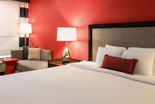 Ramada by Wyndham Albuquerque Airport - image 42