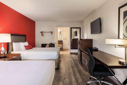 Ramada by Wyndham Albuquerque Airport - image 46