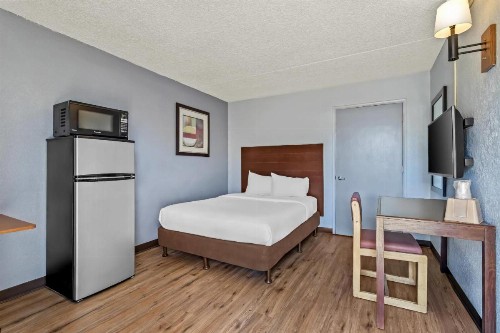 Extend-A-Suites Albuquerque West - image 13