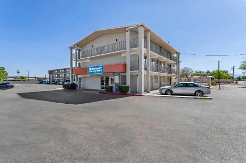 Extend-A-Suites Albuquerque West - image 2