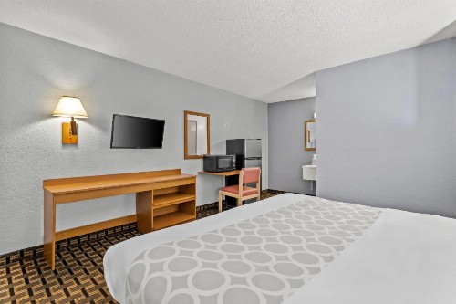 Extend-A-Suites Albuquerque West - image 22
