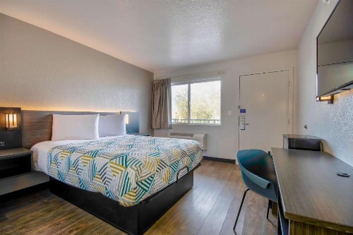 Motel 6-Albuquerque NM - Midtown - image 12