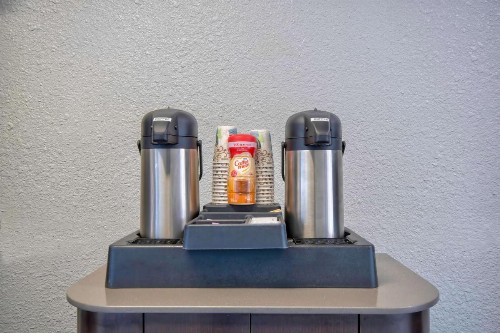 Motel 6-Albuquerque NM - Midtown - image 23