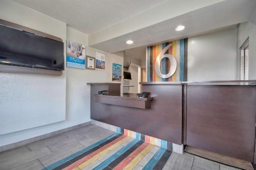 Motel 6-Albuquerque NM - Midtown - image 24