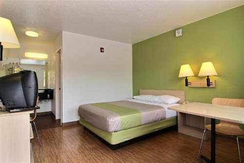 Motel 6-Albuquerque NM - Midtown - image 49