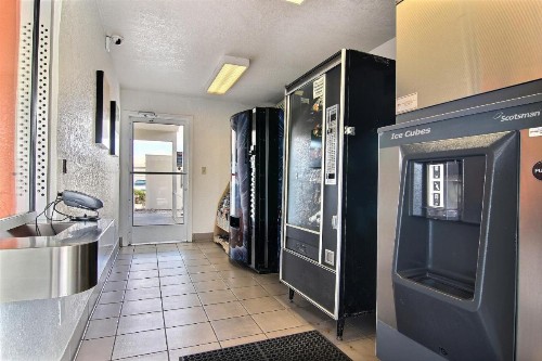 Motel 6-Albuquerque NM - Midtown - image 50