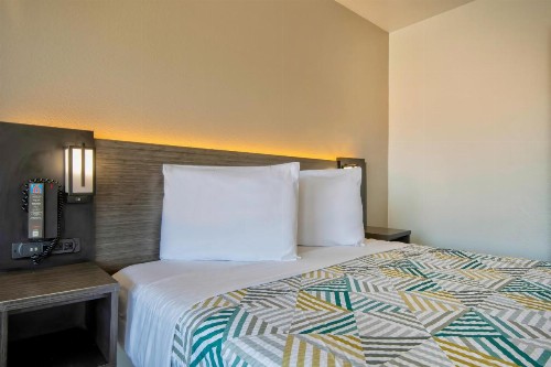 Motel 6-Albuquerque NM - Carlisle - image 32