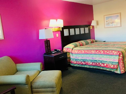 Luxury Inn - image 12