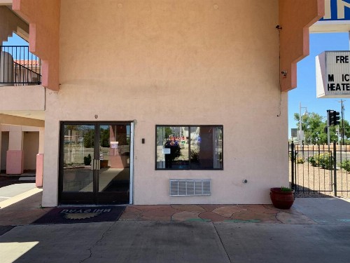 Luxury Inn - image 6