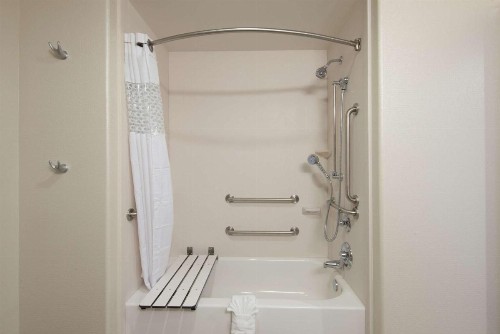 Hampton Inn & Suites Albuquerque North/I-25 - image 7