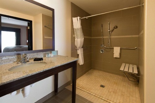 Hampton Inn & Suites Albuquerque North/I-25 - image 8