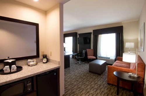 Hampton Inn & Suites Albuquerque North/I-25 - image 9