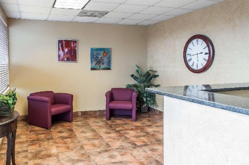 Suburban Extended Stay Hotel East - image 8