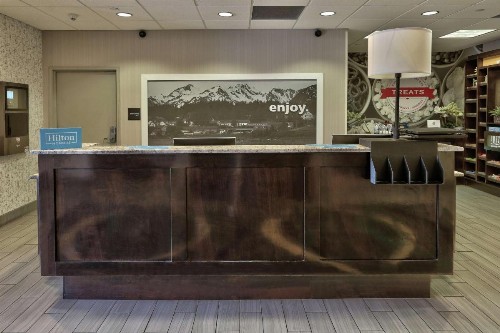 Hampton Inn & Suites Albuquerque Airport - image 20
