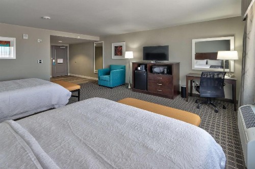 Hampton Inn & Suites Albuquerque Airport - image 30