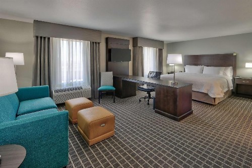 Hampton Inn & Suites Albuquerque Airport - image 36