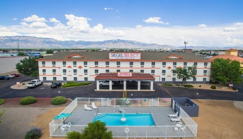 Siegel Select Albuquerque - image 10