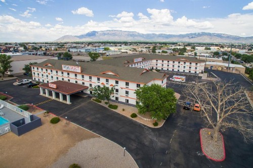 Siegel Select Albuquerque - image 3