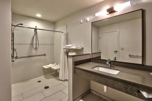 Fairfield Inn & Suites by Marriott Albuquerque North - image 9