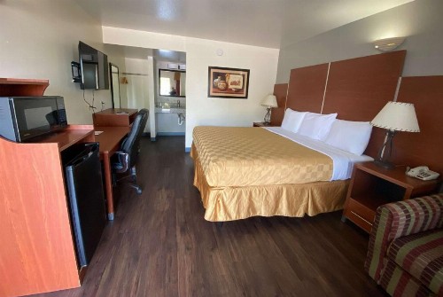 Travelodge by Wyndham Albuquerque West - image 12