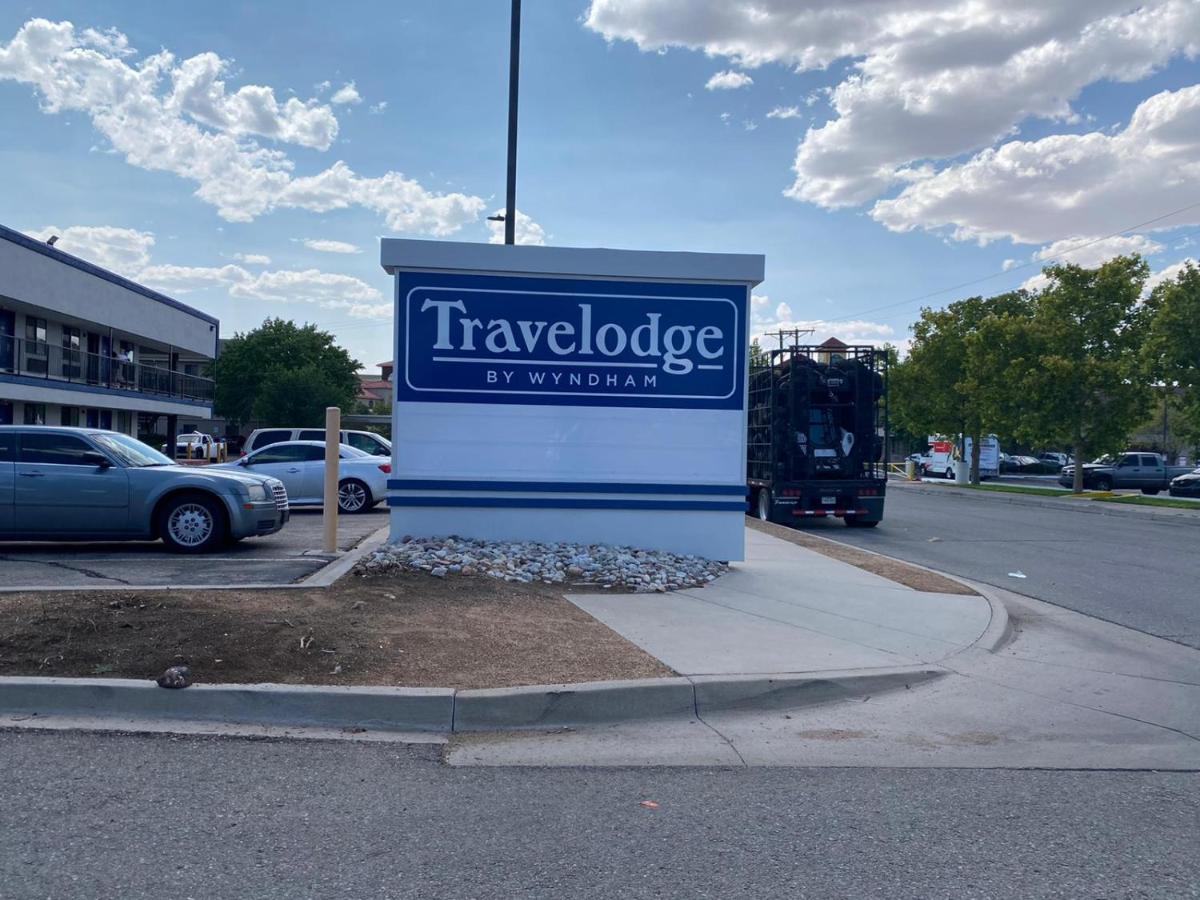 Travelodge by Wyndham Albuquerque West - image 2