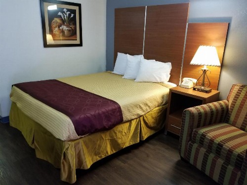 Travelodge by Wyndham Albuquerque West - image 5