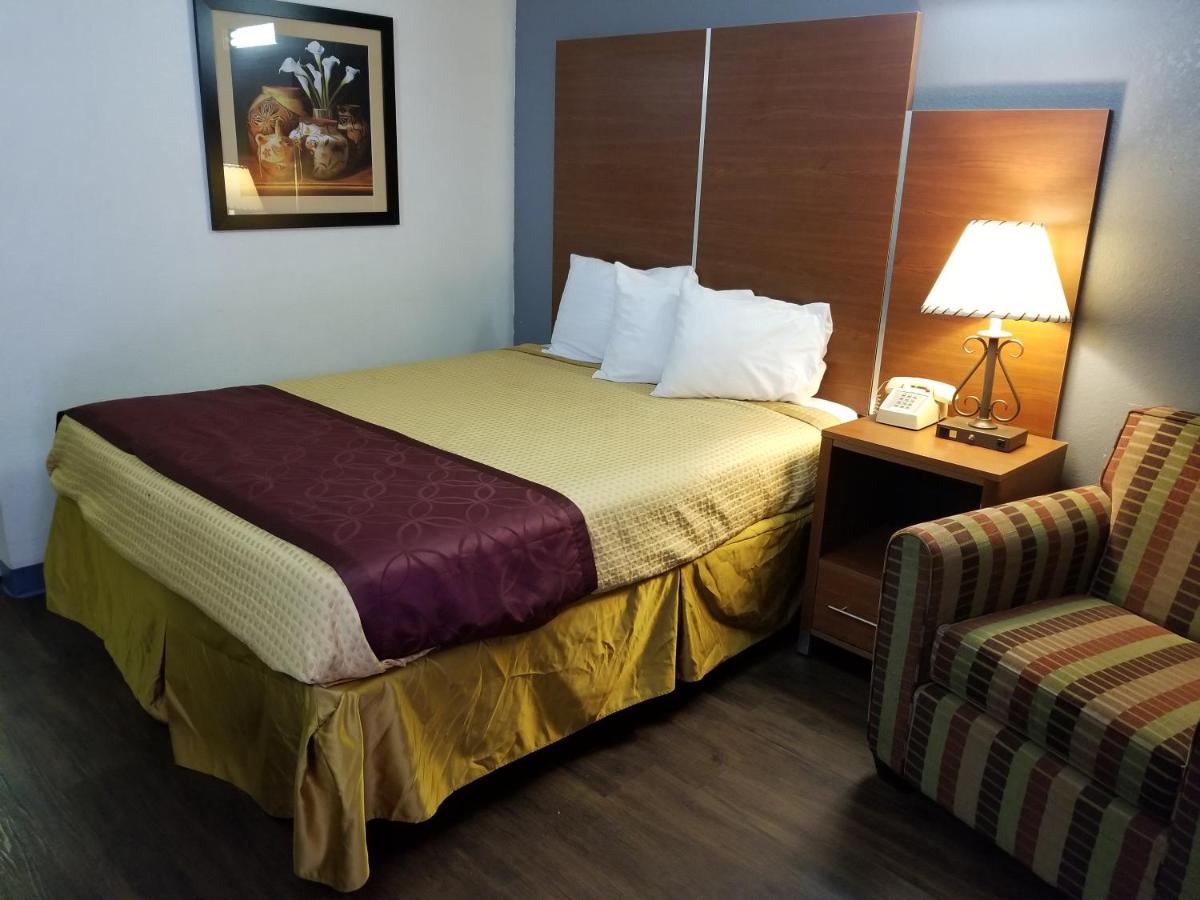 Travelodge by Wyndham Albuquerque West - image 5
