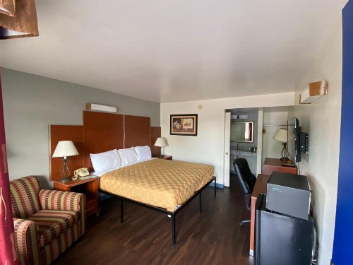 Travelodge by Wyndham Albuquerque West - image 9