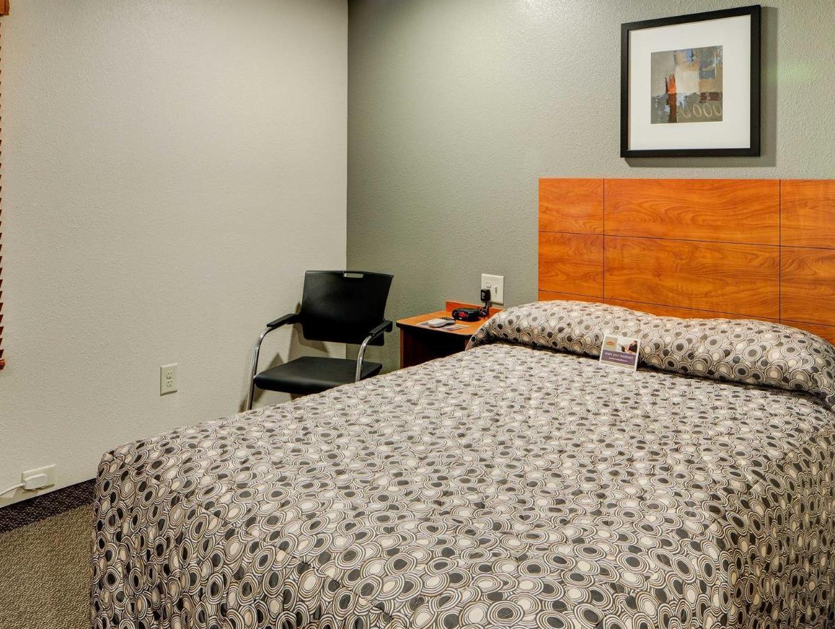 WoodSpring Suites Albuquerque - main image
