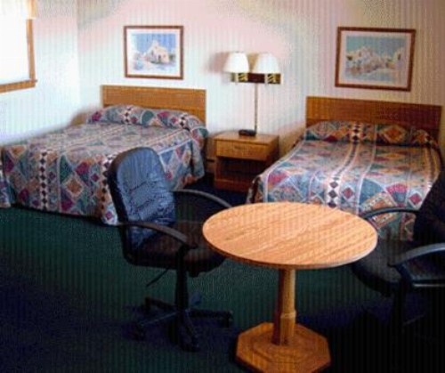 Skyline Motel - image 6