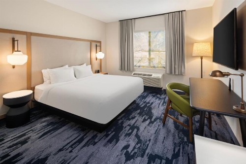 Fairfield Inn & Suites By Marriott Alexandria - image 7
