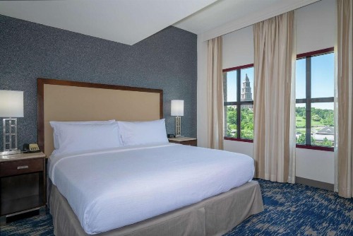 Embassy Suites Alexandria - Old Town - image 20