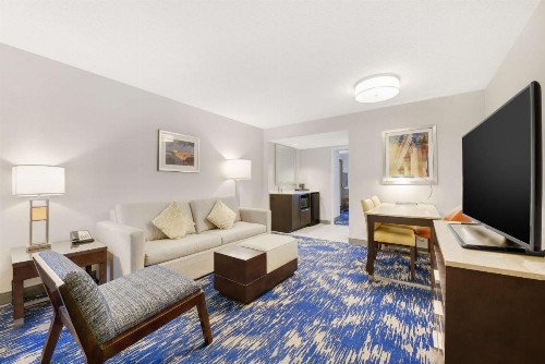 Embassy Suites Alexandria - Old Town - image 46