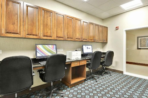 Hampton Inn Alexandria/Old Town - image 20