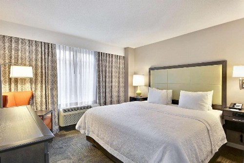 Hampton Inn Alexandria/Old Town - image 32