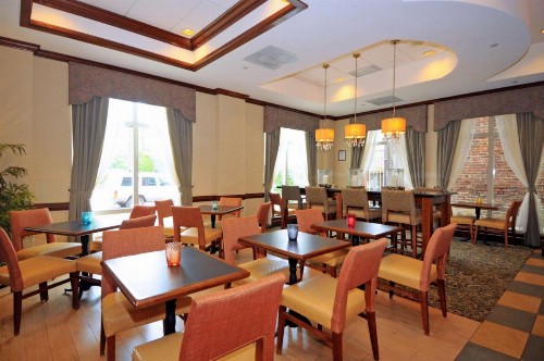 Hampton Inn Alexandria/Old Town - image 33