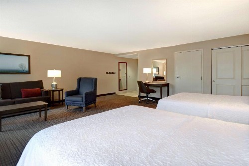 Hampton Inn & Suites Alexandria Old Town Area South - image 23