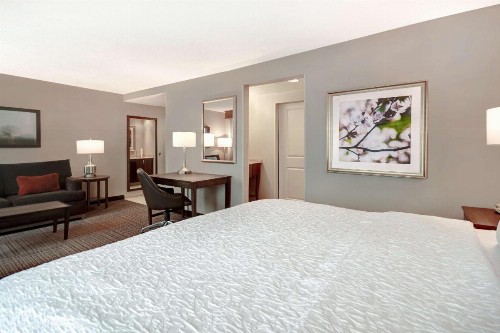 Hampton Inn & Suites Alexandria Old Town Area South - image 24