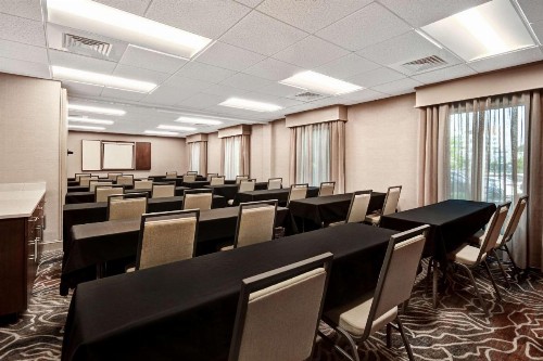 Hampton Inn & Suites Alexandria Old Town Area South - image 27