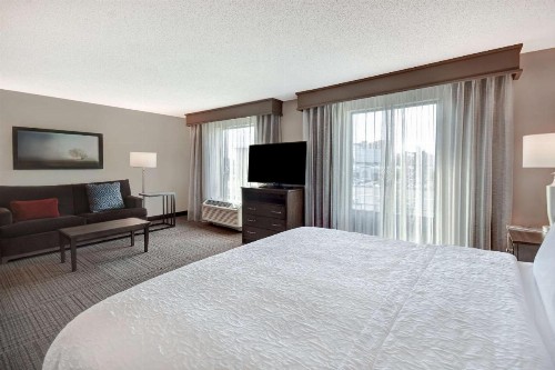 Hampton Inn & Suites Alexandria Old Town Area South - image 40