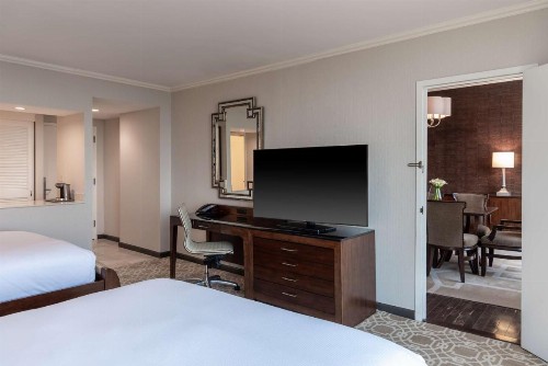 Hilton Alexandria Mark Center - image 36