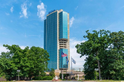 Hilton Alexandria Mark Center - image 8