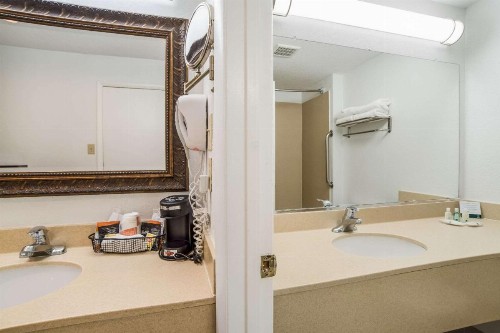 Quality Inn Mount Vernon - image 15