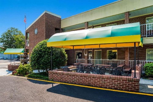 Quality Inn Mount Vernon - image 31