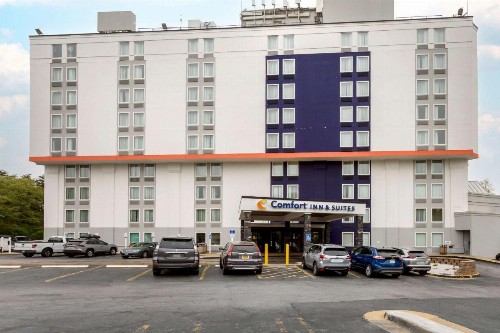 Comfort Inn & Suites Alexandria Van Dorn Street - image 3
