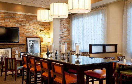 Hampton Inn Alexandria - image 19